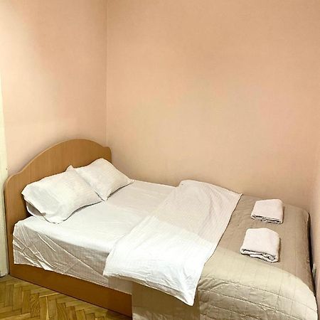 В Центрі Біля Ратуші Вулиця Площа Ринок 11 Lviv Eksteriør bilde